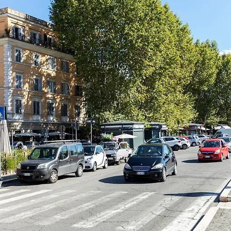 Bright And Cozy In Heart Of Ponte Milvio Apartamento Roma