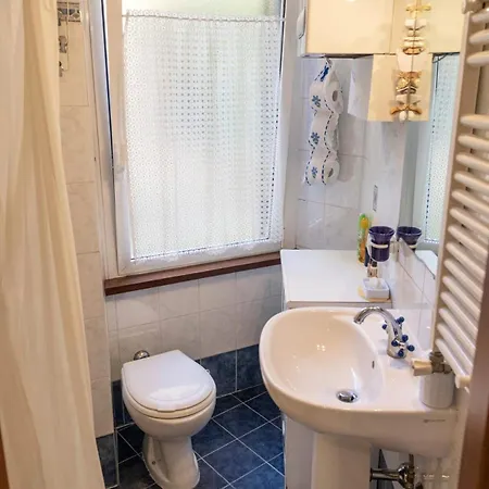 Bright And Cozy In Heart Of Ponte Milvio Rome