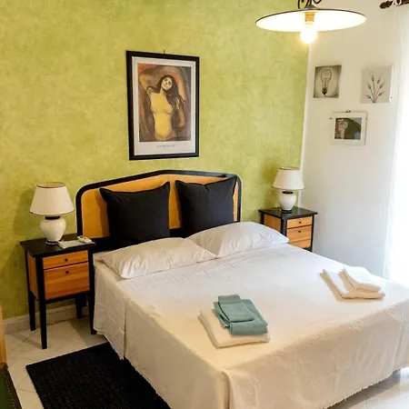 Bright And Cozy In Heart Of Ponte Milvio Apartment *